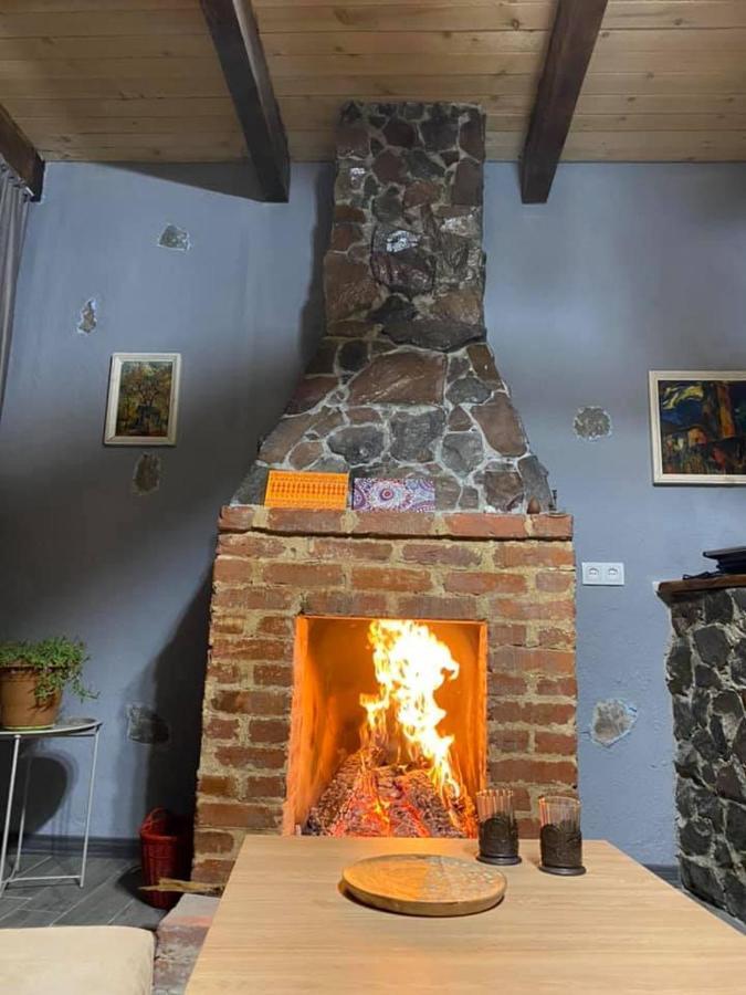 קאחתי Mitarbi Silence - Cozy Holiday Cottages In Mountains מראה חיצוני תמונה
