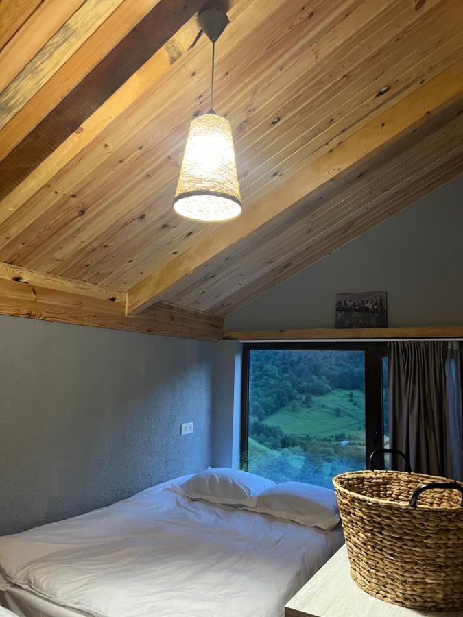 קאחתי Mitarbi Silence - Cozy Holiday Cottages In Mountains מראה חיצוני תמונה